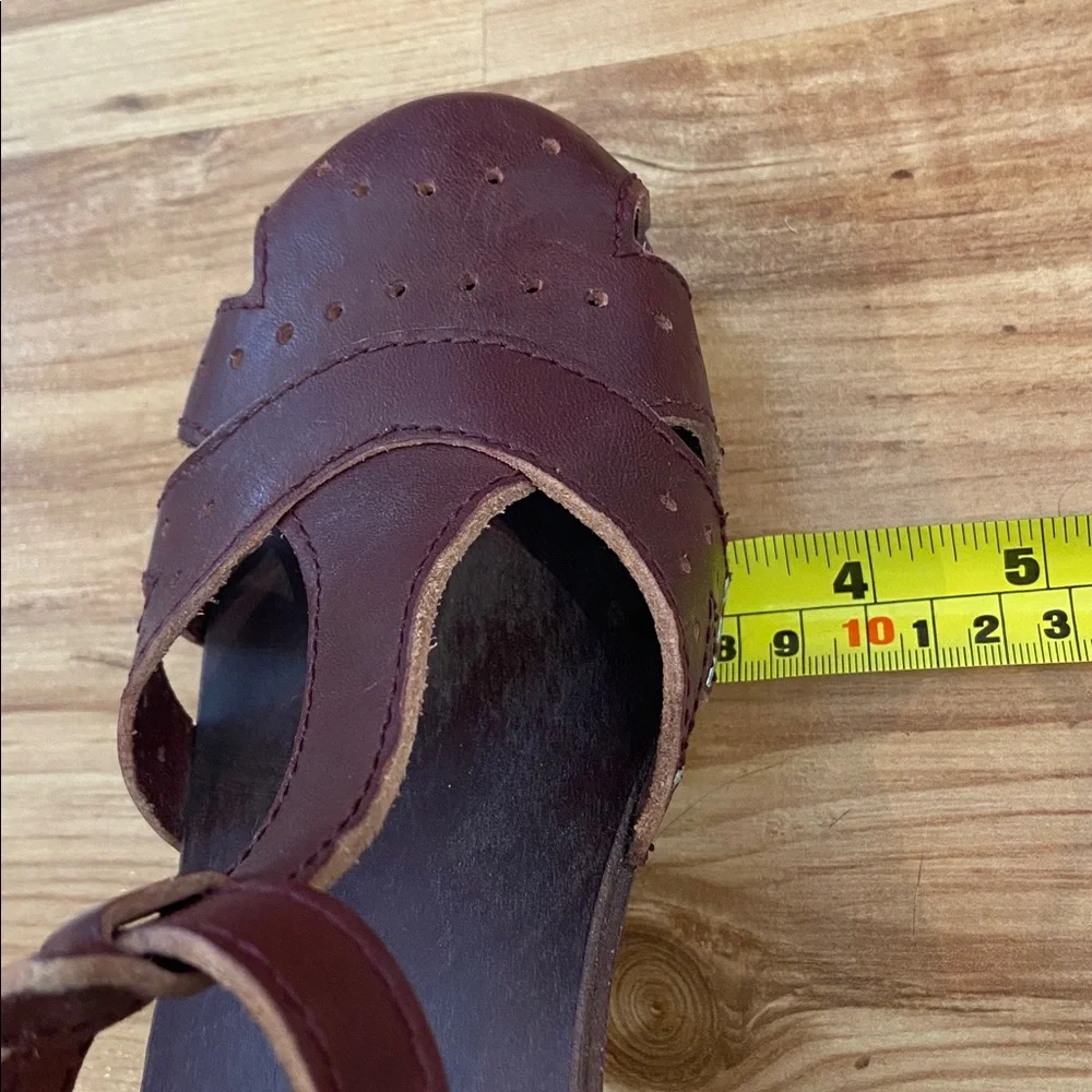 ❤️ HOST PICK ❤️ SWEDISH HASBEENS oxblood T-Strap clog heels 37 - Picture 14 of 16